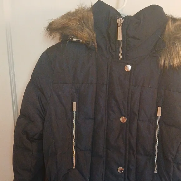 Michael Kors Navy Blue Puffer Coat with Fur Trim - Picture 7 of 15